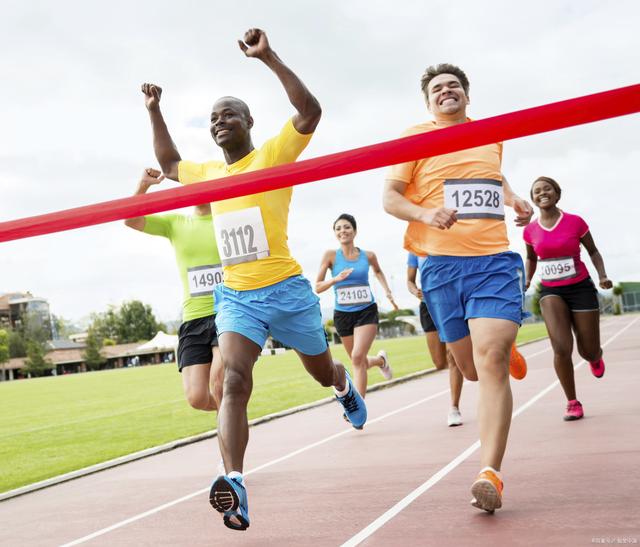 托特纳姆发布备战花絮；冲刺阶段完成体检；德国杯任务艰巨；训练强度明显提升(托特纳姆热刺足球俱乐部官网)