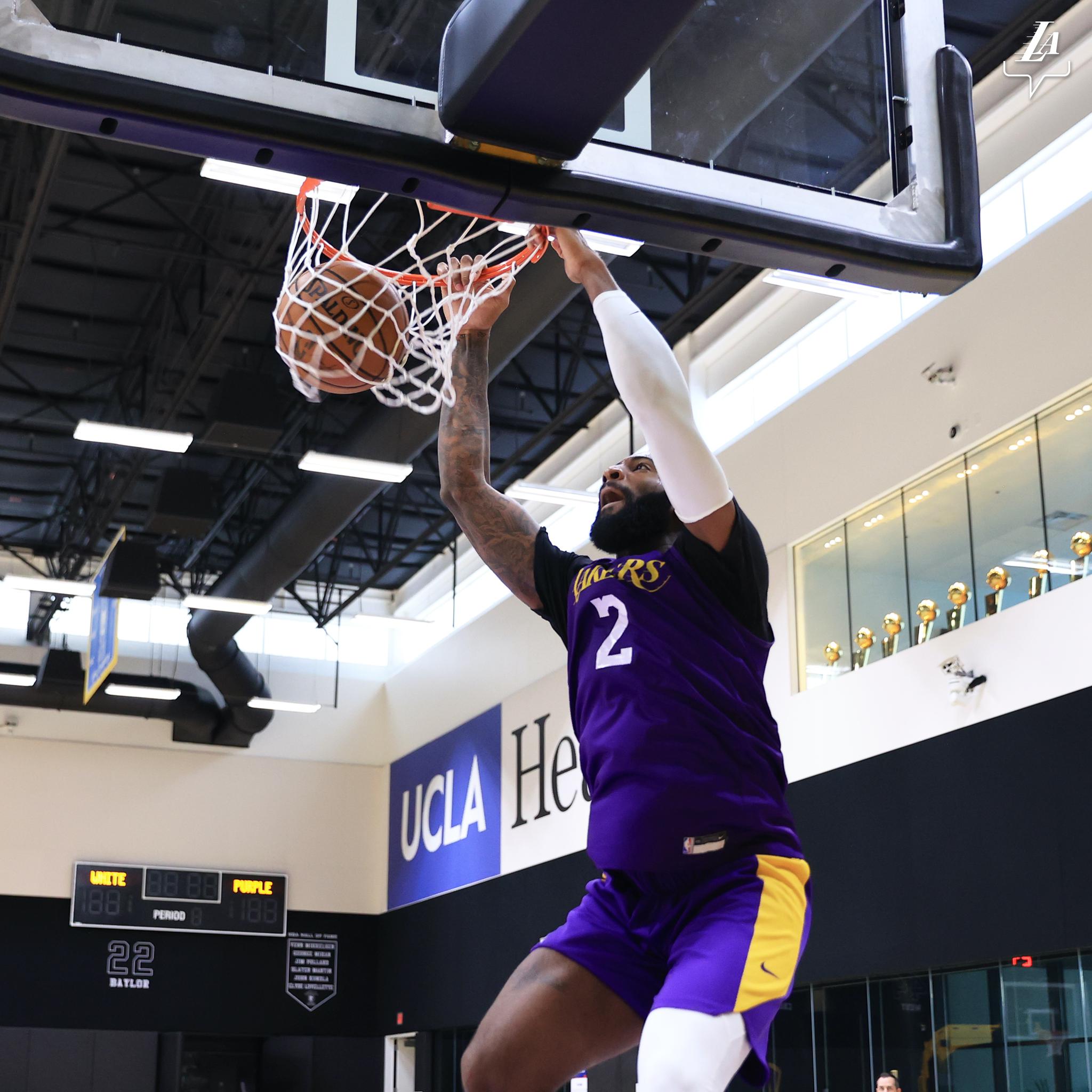 托特纳姆发布备战花絮；冲刺阶段完成体检；德国杯任务艰巨；训练强度明显提升(托特纳姆热刺足球俱乐部官网)